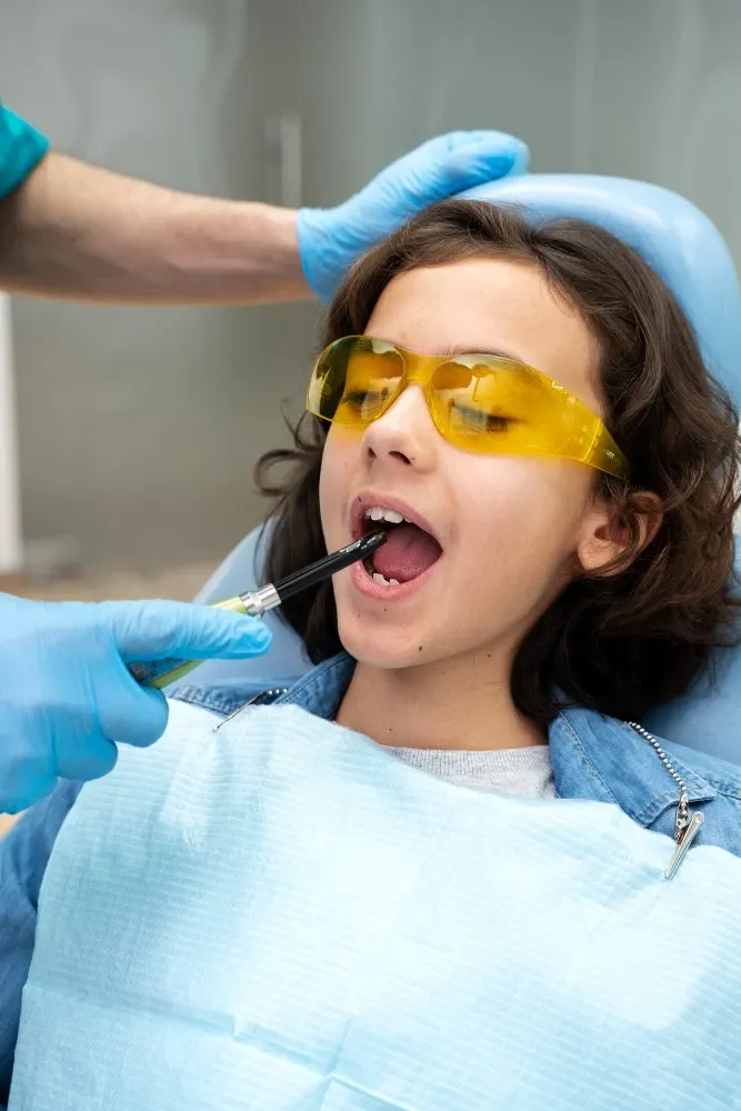 Best dentist in Scarborough offering family, cosmetic, preventive, and emergency dental services in a comfortable clinic.